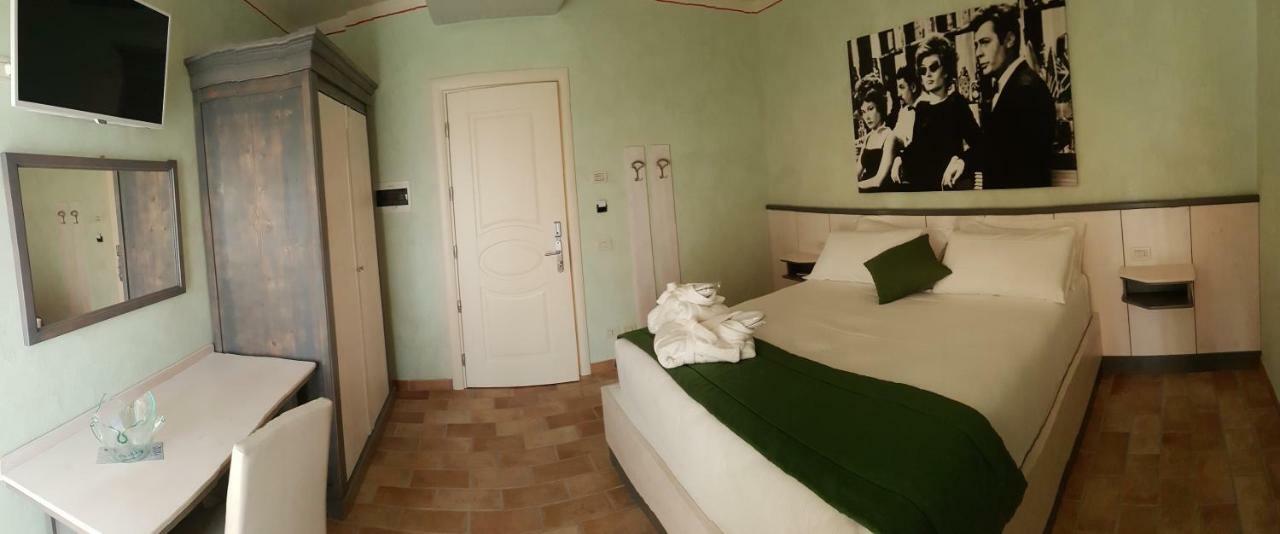 Hotel Locanda Dolce Vita Сан-Дона-ді-П'яве Екстер'єр фото